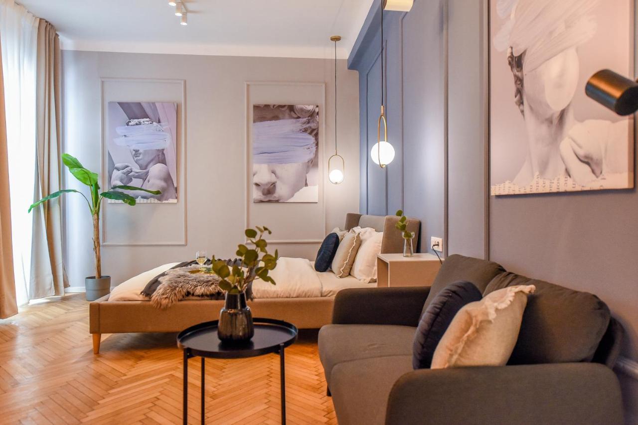 Modern Stay - Central Studios With Wall Projector Near Radisson Bucareste Exterior foto