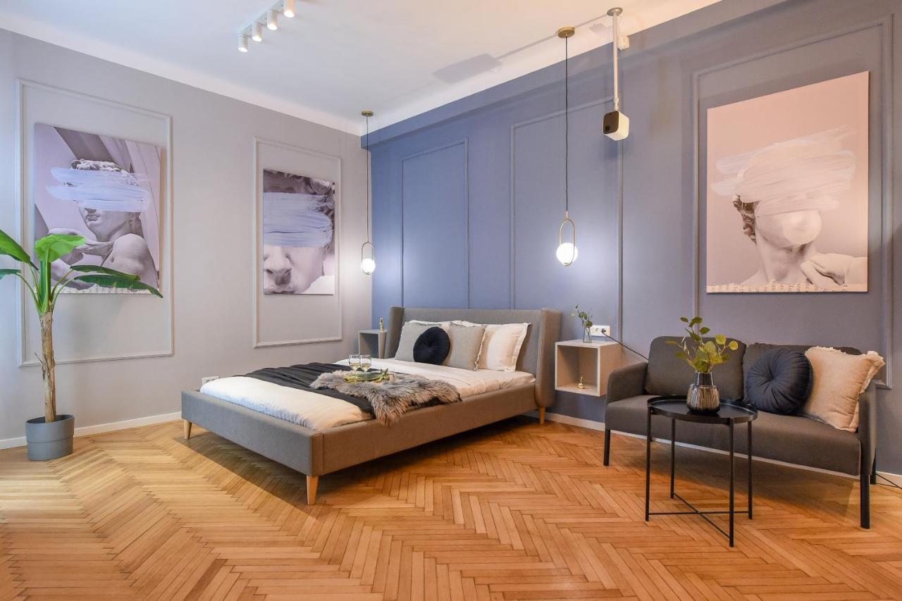 Modern Stay - Central Studios With Wall Projector Near Radisson Bucareste Exterior foto