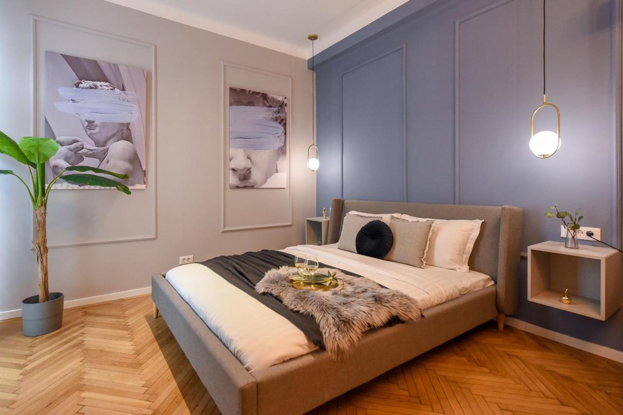 Modern Stay - Central Studios With Wall Projector Near Radisson Bucareste Exterior foto